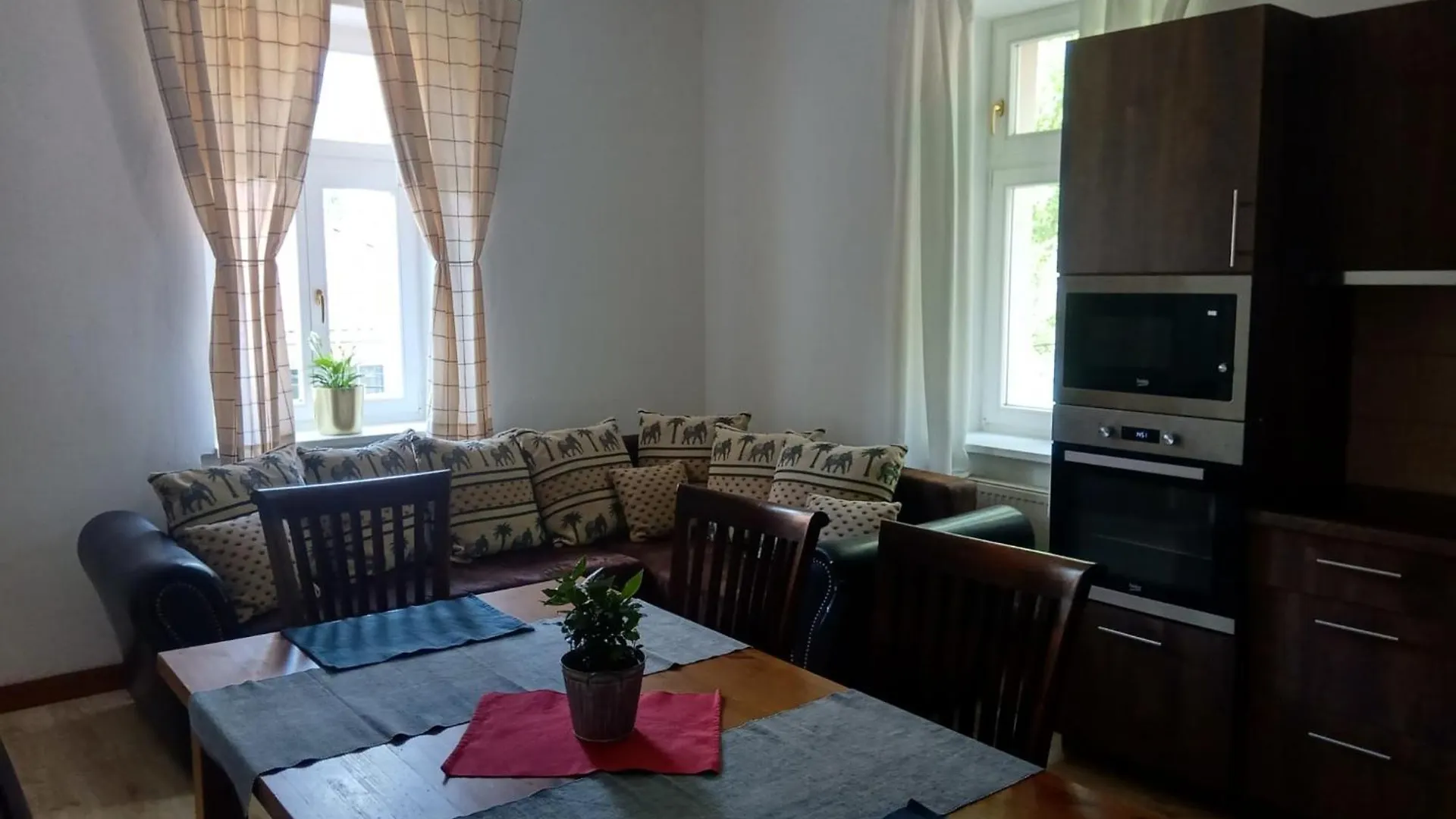 Historic Villa Apartments Praga