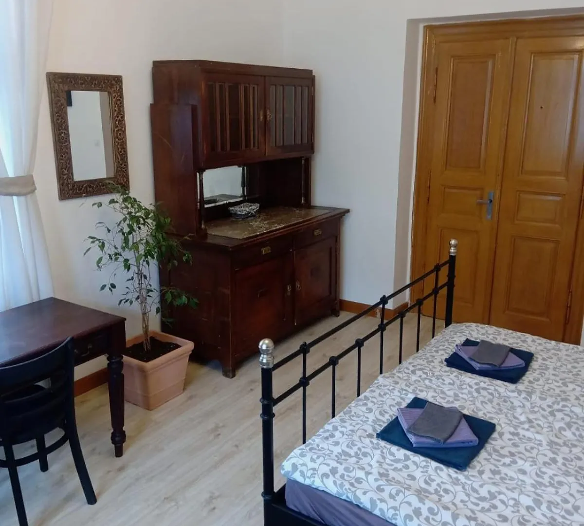 Historic Villa Apartments Prague