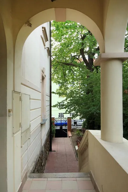 Historic Villa Apartments Prague