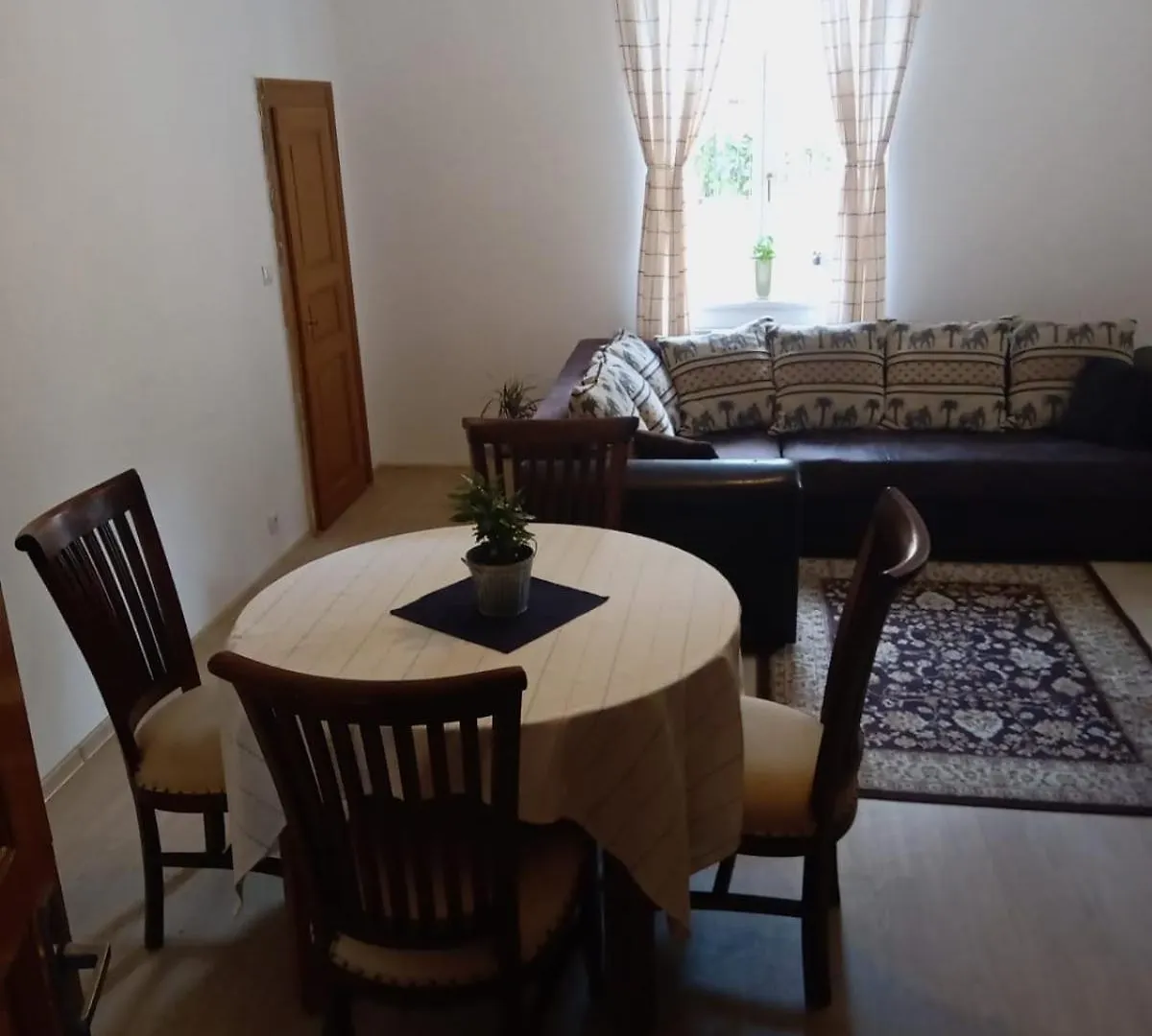 Historic Villa Apartments Prague